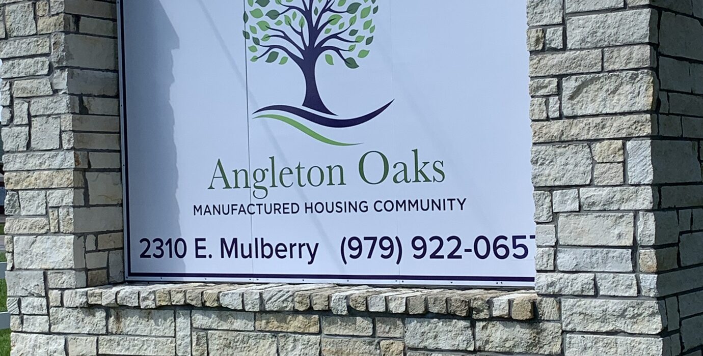Angleton Oaks MHP