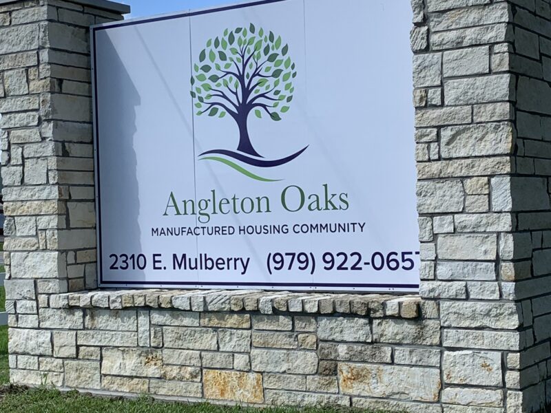 Angleton Oaks MHP