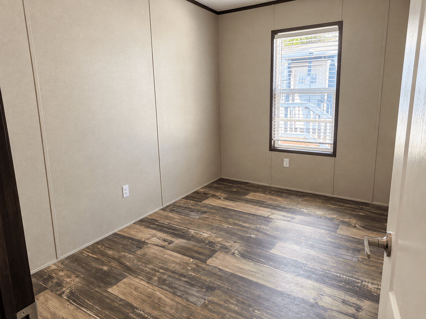 8007 Lazy Lane 2023 Jessup Atlantis