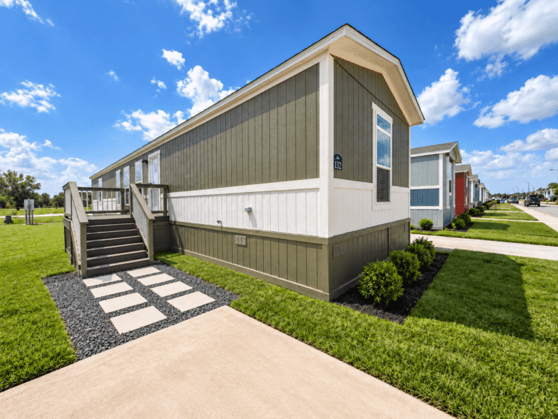 Lot #132 2026 Clayton Resolution X