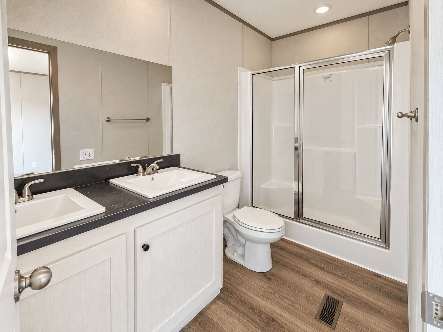 Lot #136 2027 Clayton Clear Choice