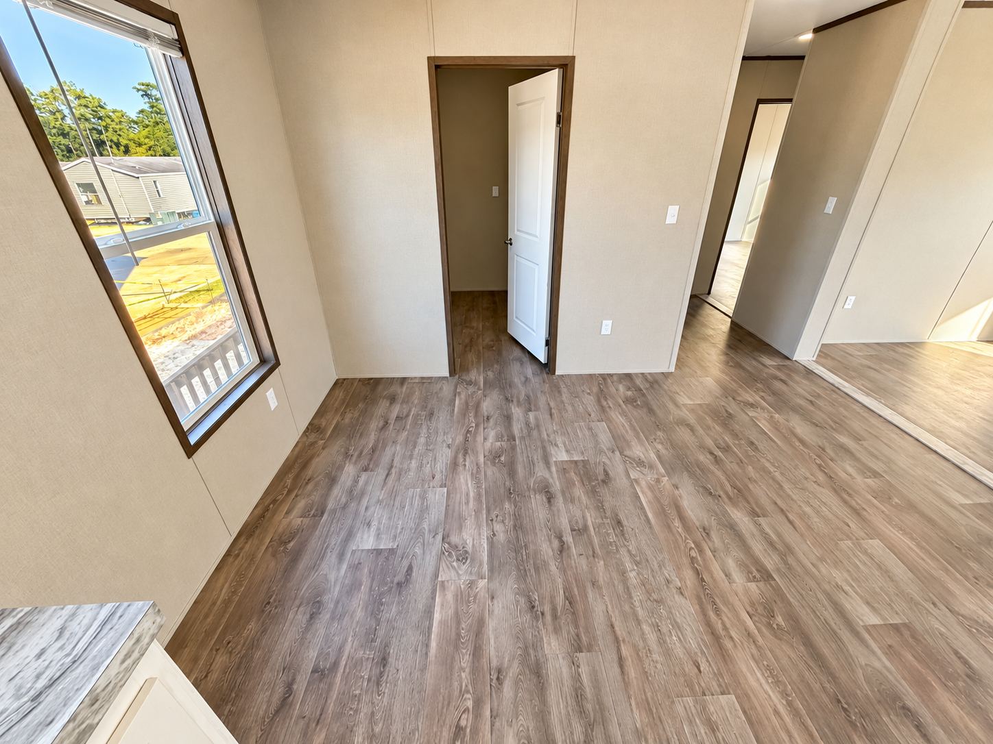 Lot #33 2025 Jessup Nassau