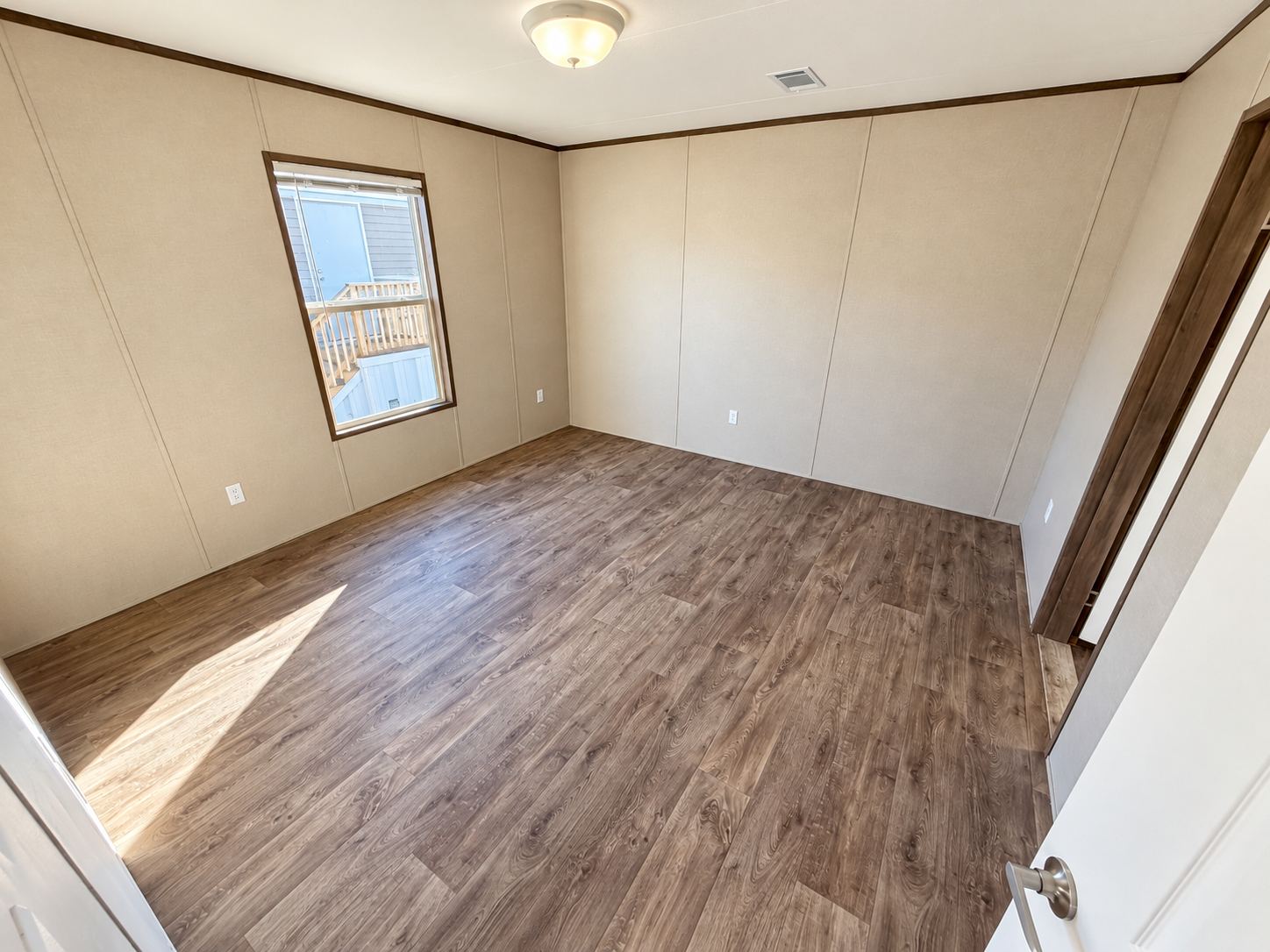 Lot #33 2025 Jessup Nassau